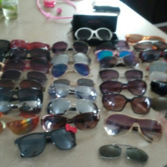 41 pair sunglasses - Picture 1 of 8
